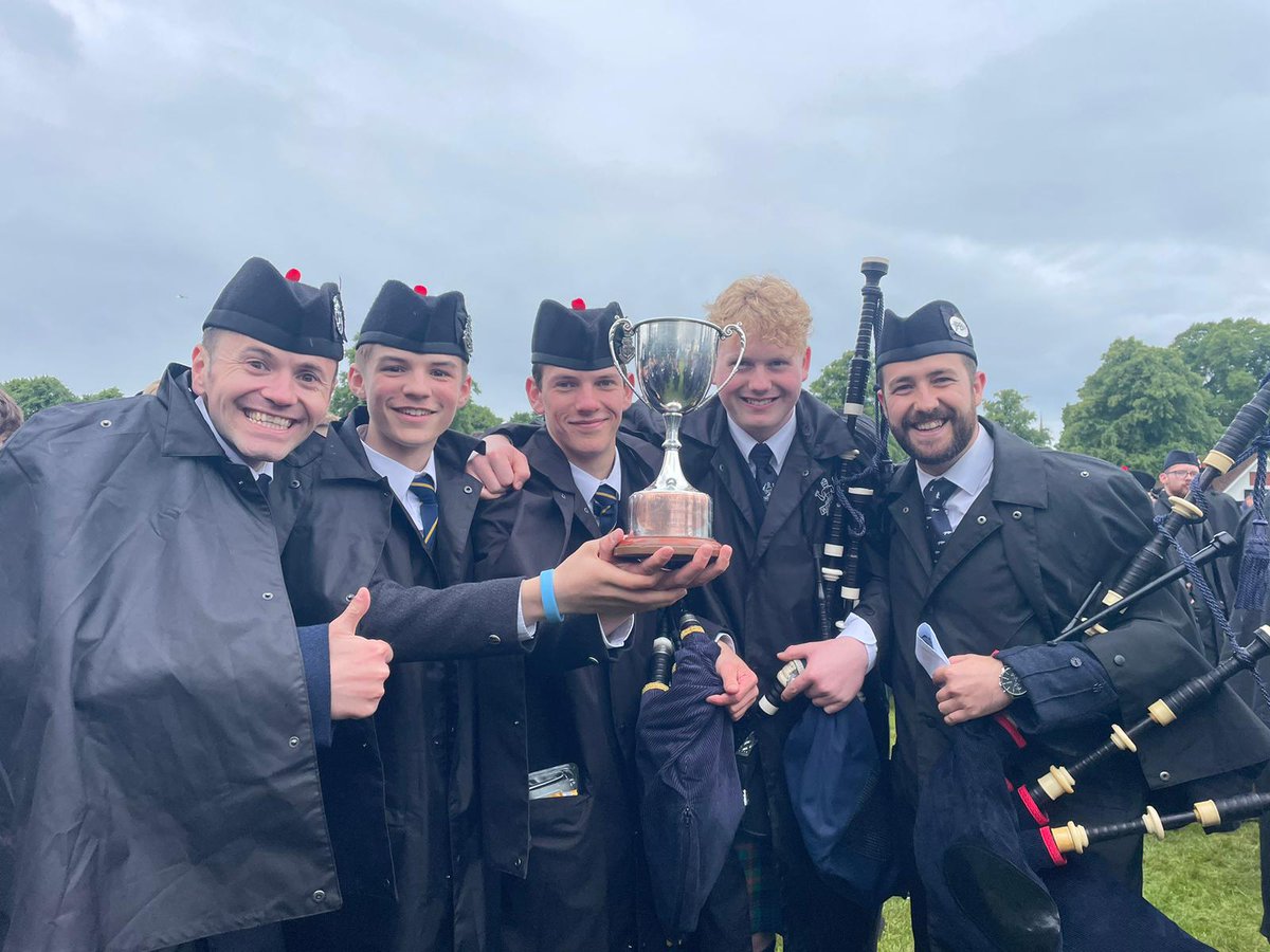 British Pipe Band Champions 2024  🎶🥁🏆
Congratulations Strathallan School Pipe Band on the outstanding performance at Forres yesterday, claiming the championship title in the Nov Juv B class  👏✨

#BritishChamps #ProudSchool #StrathTrad #pipinganddrumming