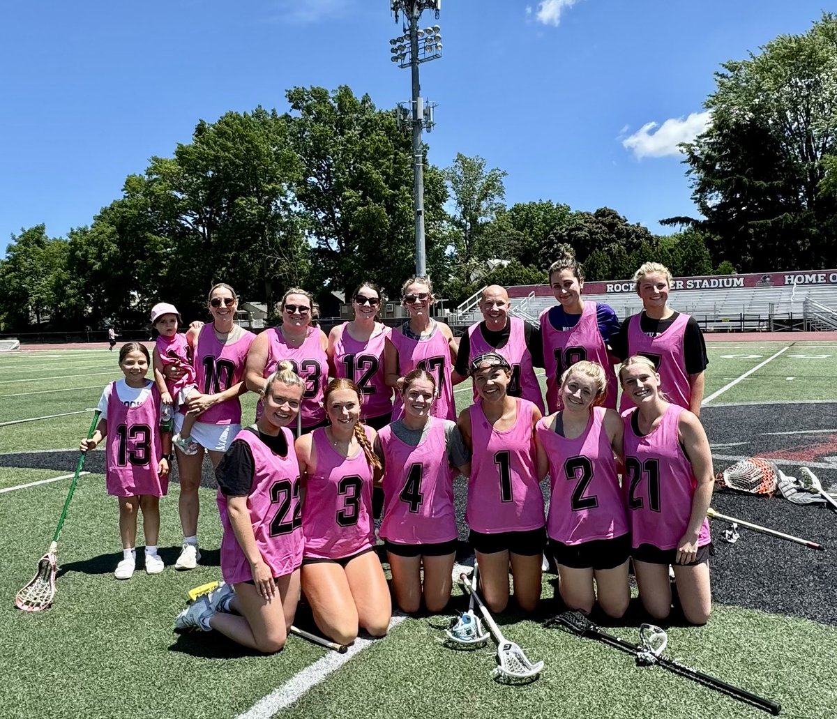 RRHSGLAX_fans's tweet photo. #RRGLAlumniGame please post your pics! @rivergirlslax https://t.co/L3Ljx2eSv0