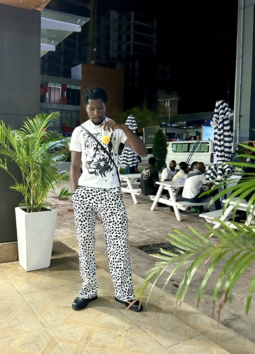 MeetOutsiider's tweet image. Element house was a madt tin fr. 
I had a blast.

#Elementhouse
#afrohouse