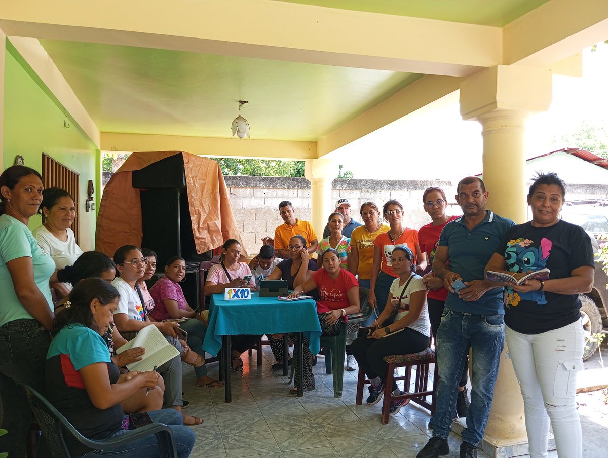 #EdoSucre #McpioAndresMata
Cumpliendo con las Orientaciones como lo indica nuestro <a href="/partidopsuv/">PSUV</a> nos encontramos Chequeando la maquinaria del 1x10.
<a href="/NicolasMaduro/">Nicolás Maduro</a>
<a href="/iliath/">@iliath</a>
<a href="/sandraoblitasr/">Sandra Oblitas Ruzza</a>
@RedMisionSucre
<a href="/brazonlila/">Lila Brazon</a>

#Venezuelax10
#1x10VictoriaPerfecta.