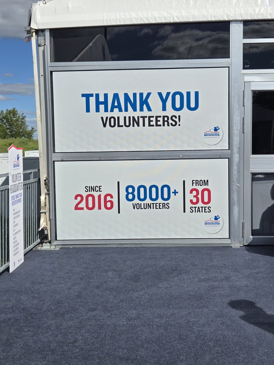 It's been a fun 2 days #volunteering &amp; what an exciting ending!!! <a href="/amfamchamp/">AmFam Championship</a> <a href="/ErnieEls_Golf/">Ernie Els</a> <a href="/stevestricker/">Steve Stricker</a>