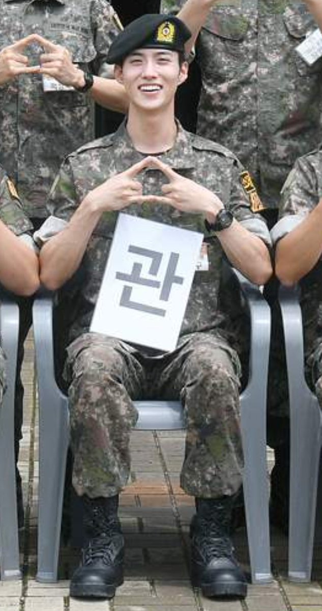 H_Duck0716's tweet photo. 여창구 짱 잘지내고 있는 것 같아서 다행야🫶🏻 https://t.co/N9Xp5jGSPl