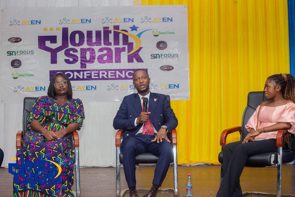 laky_al_ice's tweet photo. I had my first tech talk, hurrrrrrry!!!🥳🥰🤩 I spoke on "Leveraging Technology to Solve Problems and Create Opportunities" at the YouthStark conference by AYEN and KNUST Business School. 

I believe this opportunity is the first of many to come🥰🤩
#womenintech
#AI
#ML #Icandoit https://t.co/UKsPAKsEQz
