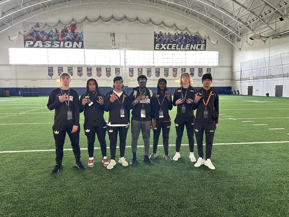 Reggie Jones (@regjones20) on Twitter photo HELLO BOISE‼️ #HeirBoyz in the building!📍
CB, <a href="/Jasiahdenmark1/">Jasiah Denmark</a> 2026
LB, <a href="/_carson_moore/">Carson Moore</a> 2025
CB, <a href="/israelnabors/">israel nabors</a> 2026
S, <a href="/tayven_collins/">Tayven Collins</a> 2027
RB, Brycen Clay 2025
LB, Robert Hall 2027
#ThisIsHEIR 👑
#HeirFootball 👑
<a href="/HeirFootball/">HEIR Academy - Football</a> HELLO BOISE‼️ #HeirBoyz in the building!📍
CB, <a href="/Jasiahdenmark1/">Jasiah Denmark</a> 2026
LB, <a href="/_carson_moore/">Carson Moore</a> 2025
CB, <a href="/israelnabors/">israel nabors</a> 2026
S, <a href="/tayven_collins/">Tayven Collins</a> 2027
RB, Brycen Clay 2025
LB, Robert Hall 2027
#ThisIsHEIR 👑
#HeirFootball 👑
<a href="/HeirFootball/">HEIR Academy - Football</a>