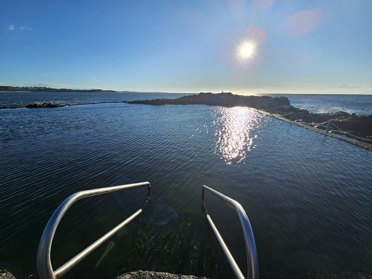 SMEEAndrew's tweet image. Winter rockpool swims #thirdspace