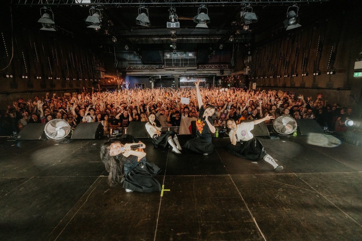 dsk_rin's tweet photo. Danke ! Deutschland🇩🇪
Köln &amp; Berlin☺︎
Ich liebe dich❤️
#AGCALLING_WORLDTOUR https://t.co/deWTRKqFya