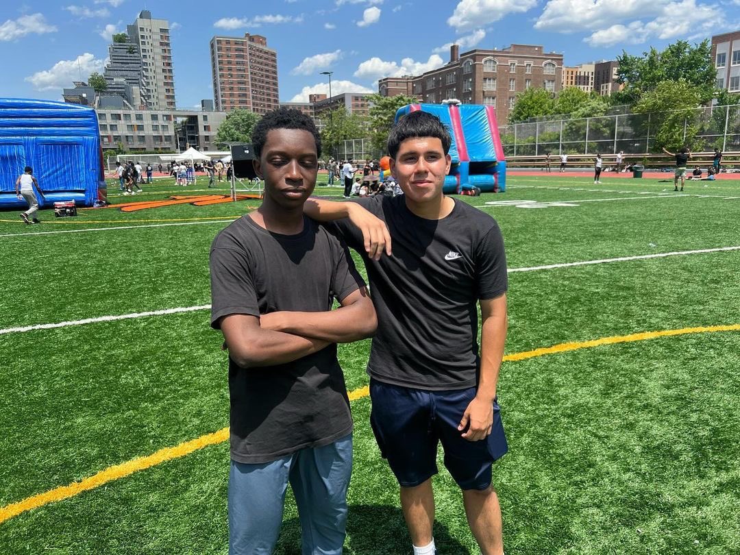 CIOBCitywide's tweet photo. Field Day following a Talent Show? #UHHS pulled it off beautifully! Big thanks to the staff for their fantastic teamwork in setting up, running & cleaning up. Friday was a testament to what we can achieve together. #TeamEffort #UHSpirit ππ@NYCSchools @DOEChancellor @ruxdanika https://t.co/m80uj27x8x