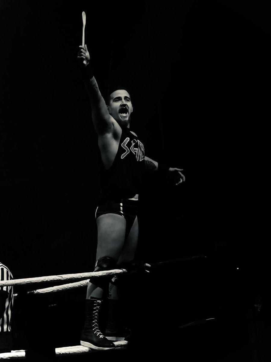 MattyHuss's tweet photo. And, like rock & roll, sometimes pro-wrestling just looks better in black & white 📸
P.S. Seeing Maddog and @Krackerbastard on the same card made me feel like I was a teenager at Lobo’s PWA again! 4/4
#SaveROW @ROWrestlingAU @TheEmman_Azman @sam_yannis @Anth_Cava https://t.co/SkclWr59dO