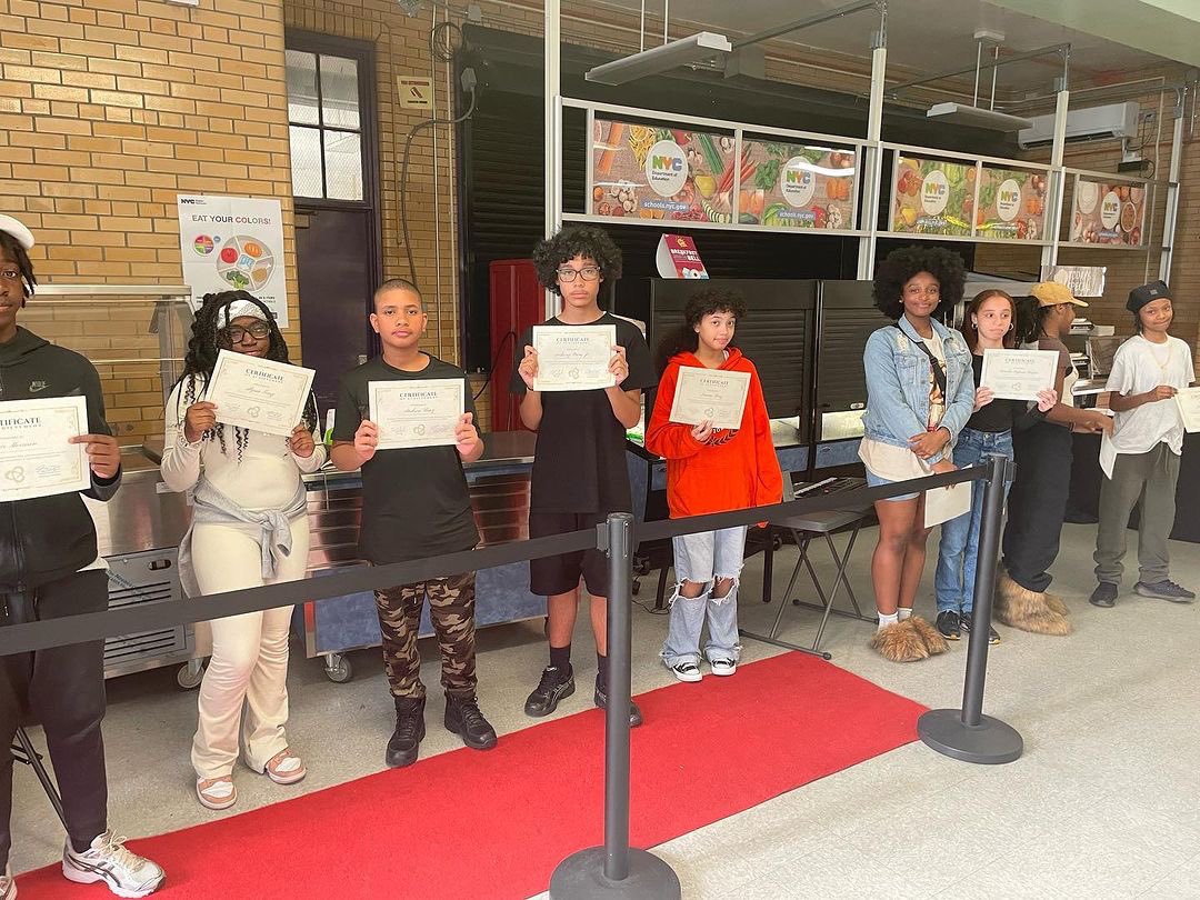 CIOBCitywide's tweet photo. Celebrating the achievements of our @LyonsBklyn students at the 2024 Honors Banquet was truly special. Thanks to all who shared this evening of joy, speeches, and community spirit! #TheLyonsWay #LyonsCommunity #HonorBanquet #Celebrate #Family @NYCSchools @DOEChancellor https://t.co/fVdKKjwky8