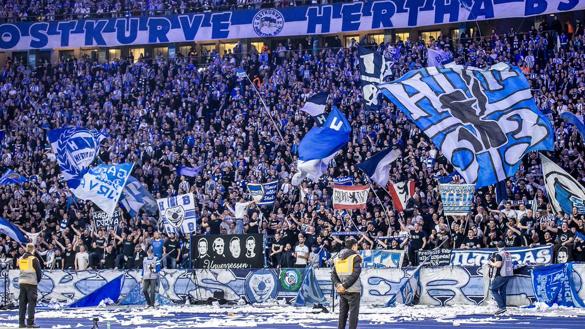 BirdieTelf50971's tweet photo. Sexism in football stadiums: Many Bundesliga clubs lack adequate support for victims of sexual harassment. Despite DFL guidelines, reports show women experiencing sexual assaults. Let's ensure safety for all fans! #EndSexism #SafeStadiums #RespectInFootball https://t.co/WxkCD5Xv8q