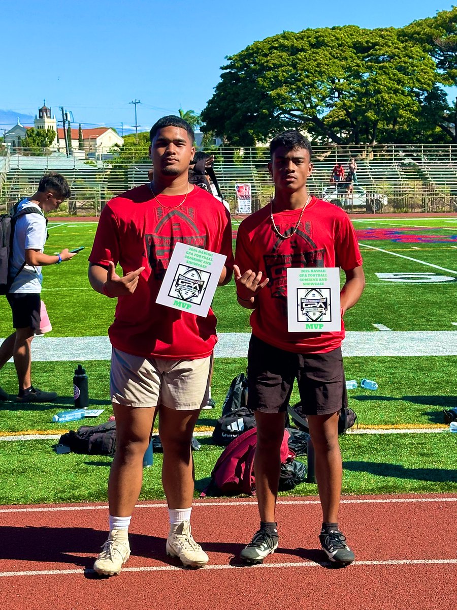 lukelahicks8's tweet image. blessed with the opportunity to participate in the gridiron performance academy football showcase and to receive an MVP award as a defensive back. ag2G🙏🏽
@Kaimuki_Fb @MrYosh7 @xTheDPGx