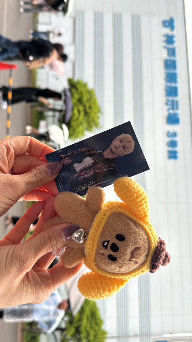 rinhaniiiiii's tweet photo. 昨日ハイタ✋
一瞬すぎたけど確かにハニたんのおててを両手で大事に包み込んでみたらふんわふんわで綿菓子？雲？マシュマロ！マシュマロだった！
ふんわふんわでした🥺

STAYちゃん昨日数人会えて嬉しかった🩷
低浮上の中覚えててくれてありがと☺️
なんだかほっこりした☺️☺️☺️ https://t.co/2OB5Gac0VI
