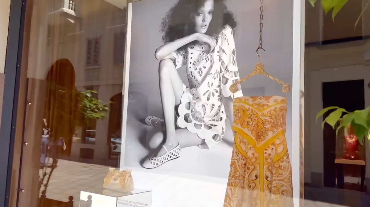 nori_miya's tweet photo. JUNE 2024 MILAN SUMMER FASHION🇮🇹ELEGANT SUMMER OUTFITS #milanstreetstyle #vanityfair #voguekorea 
https://t.co/wvzX5dNyIO https://t.co/OIR2HD738o
