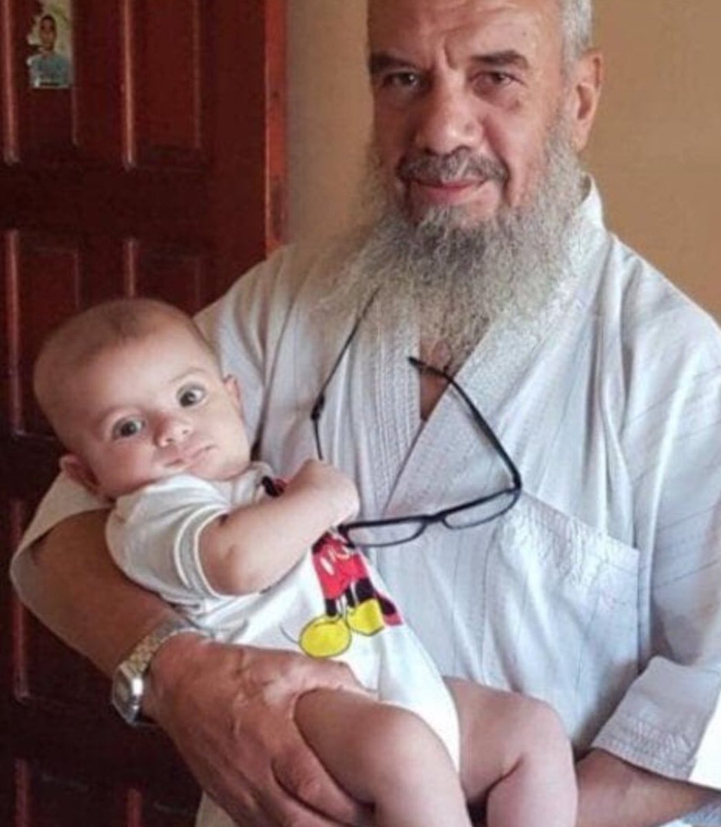 droitstein's tweet photo. Con ustedes Ahmed Aljamal. Médico psiquiatra. Captor de Noa Argamani. 
¿Civil? ¿No involucrado? 
El juramento hipocrático dice “Primum non nocere” - lo primero es no hacer daño. 

Eliminado por FDI en heroica misión. https://t.co/25IHANvmJH