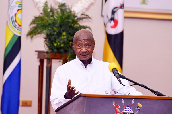 879vokfm's tweet photo. #BurningIssue | #Bwashesha
During the State of the nation address last week, President Museveni noted that church is also fueling corruption through fundraising where pledge what they dont have to please electorates.
How will this vice be handled with church being part of it? https://t.co/6fu06arQu6