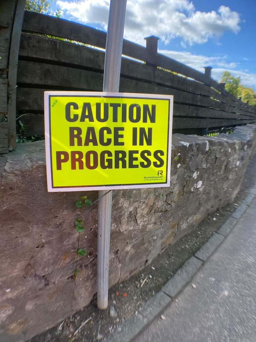WeeCountyHarr's tweet photo. Kinda...  With the reinstatement of the Alloa railway line there is now a level crossing along the route. If you’re quick enough you won’t have to wait and watch a train go by 🚉 

For ALL details and entries ⤵️

https://t.co/JXL9lA2yCT

DON'T MISS OUT!!! https://t.co/QWMUdB0kig