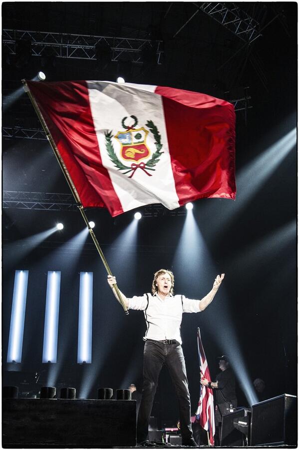 Get Back <a href="/PaulMcCartney/">Paul McCartney</a> 🔥🔥🔥 #peru #concert #centenario