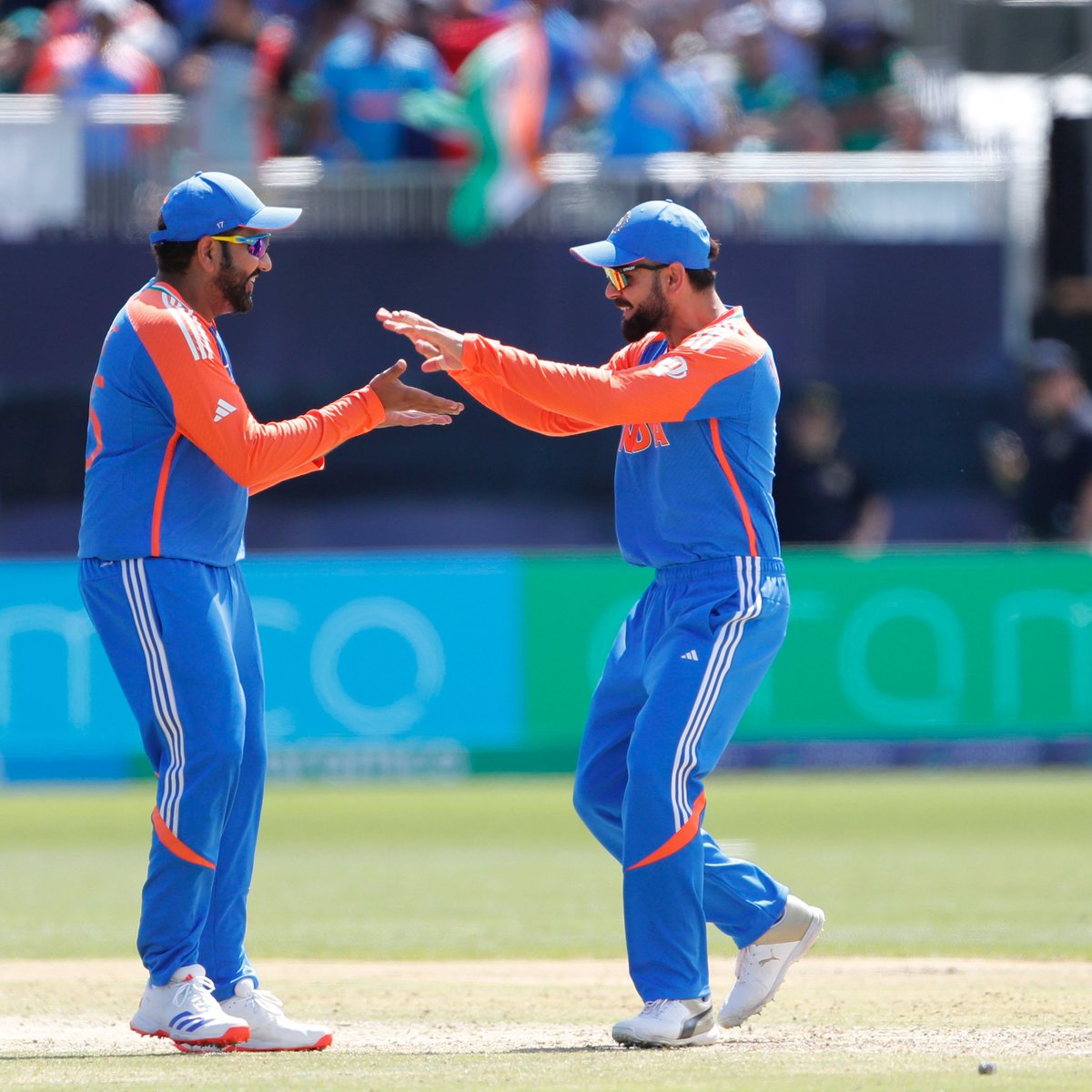 kp85karan's tweet photo. Proof that cricket can be more suspenseful than a Bollywood thriller!"

What a Match 🤞, Heart stopping 💙, 
Epic low scoring thriller 🏏 .
Complete bowling performance 🙌 @Jaspritbumrah93 . 
And The MAN @RishabhPant17 😇. 
#INDvsPAK  
#t20USA https://t.co/M6I4Dk7ZrG
