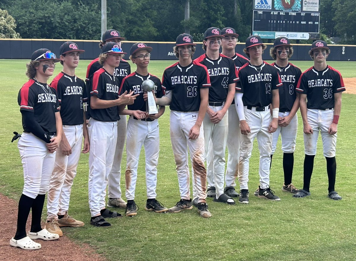 CarolinaBearcat's tweet photo. 15u Bearcats go 5-1 on the weekend and take up Runner Up in the @DynamicBaseball tournament. https://t.co/lqB2r2K1QC