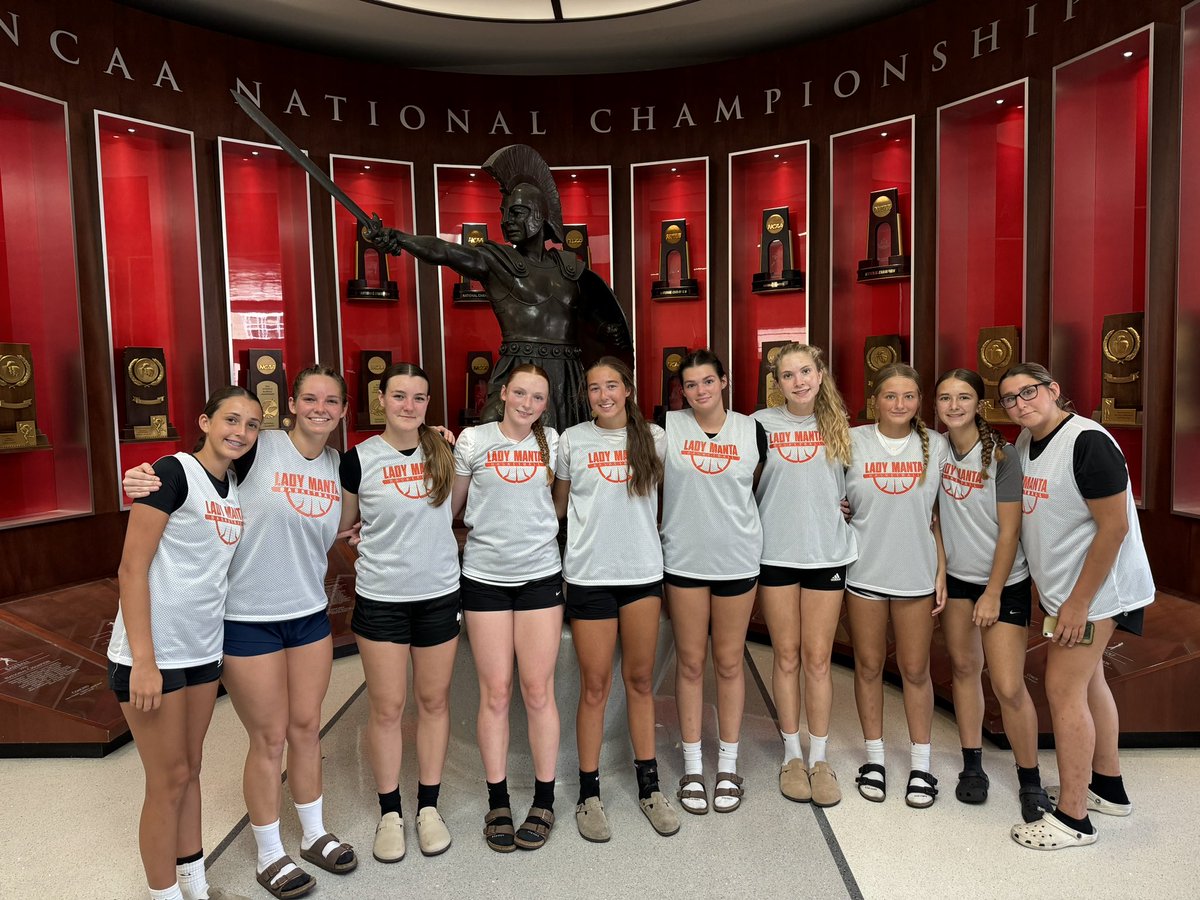Lemon Bay Girls Basketball (@lbhsgbb) on Twitter photo Thank you @TampaWBB and <a href="/Coach_CMitryk/">Coach Caitlyn Mitryk</a> for hosting us this weekend!!! #LadyMantaHoops
<a href="/leubin_s/">Shania Leubin</a> <a href="/KylieJones2027/">Kylie Jones</a> Thank you @TampaWBB and <a href="/Coach_CMitryk/">Coach Caitlyn Mitryk</a> for hosting us this weekend!!! #LadyMantaHoops
<a href="/leubin_s/">Shania Leubin</a> <a href="/KylieJones2027/">Kylie Jones</a>