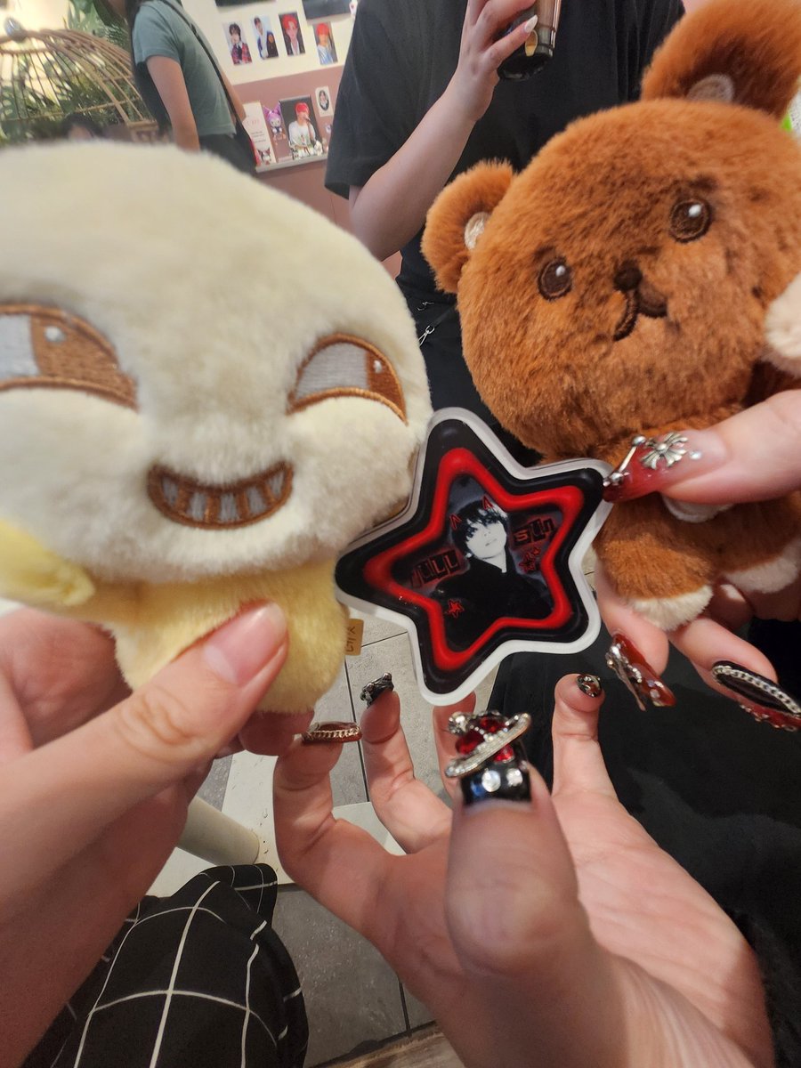 pics from haechan event yesterday hehe #eternalfs_nyc <a href="/fullsunbuns/">FULLSUNBUNS</a>