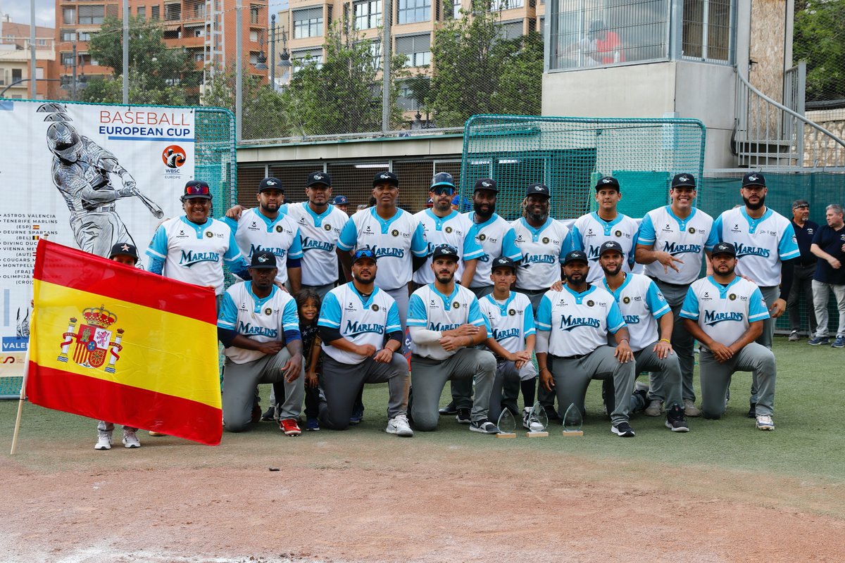 The Tenerife Marlins won the Baseball European Cup 2024 with a dominating 11-1 victory over Olimpija Karlovac in the championship game on Sunday 🏆
More info: wbsceurope.org/en/events/2024…
#BaseballEurope <a href="/RFEBS/">RFE Béisbol y Sófbol</a> <a href="/TenerifeMarlins/">Marlins Puerto Cruz</a> <a href="/baseballeurope/">WBSC Europe Baseball</a>