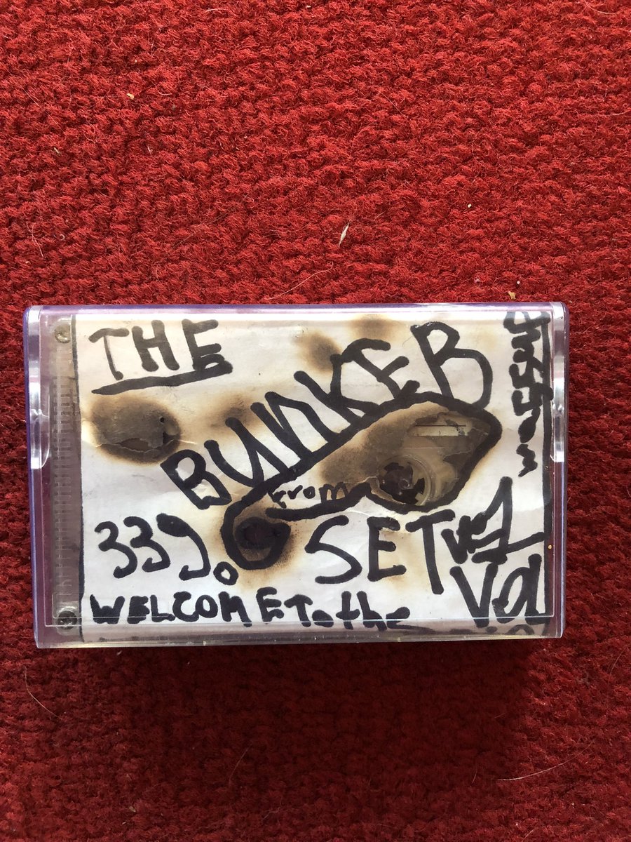 BUNKER339's tweet photo. The first cassette is too hot. It's exclusive underground radio set📼 #radio #memphisrap #memphistape #lofi #dirtysound #phonk https://t.co/4vHSqJiBwP