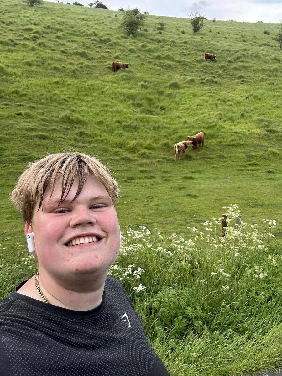 Thehullboy1's tweet photo. Second longest run I’ve ever done! 8 miles and day 6 completed of my marathon for mental health training! Legs are gone but something that isn’t is the stigma of speaking about mental health. It’s not childish or weak to speak out- speaking helps so much. Keep going and battling! https://t.co/qzz1lTRI3b