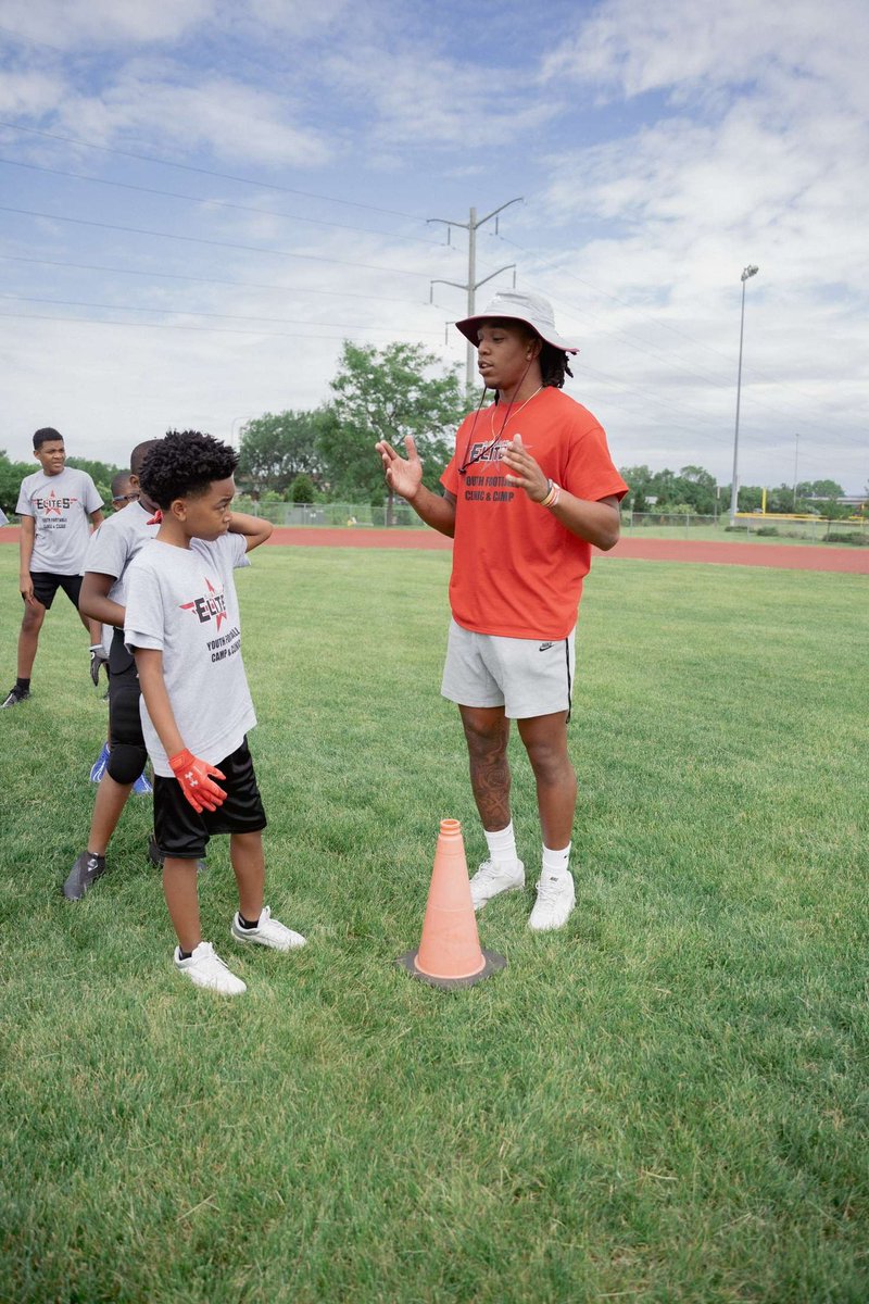 The 2nd Annual Baylock Elite Youth Camp was a Success. Running this Camp has given me the opportunity to give back to my community and allow my brother's name to live on through this game of Football. Thank you to all who came out and supported! #Longlivejay