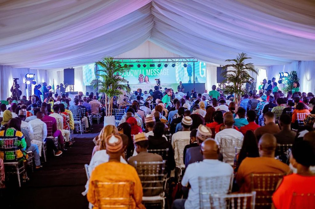 Olomu_Aperan's tweet photo. Picture highlights from the Unlock Award Ceremony. @OSSAPTVEEng https://t.co/YHPlmXq3FJ