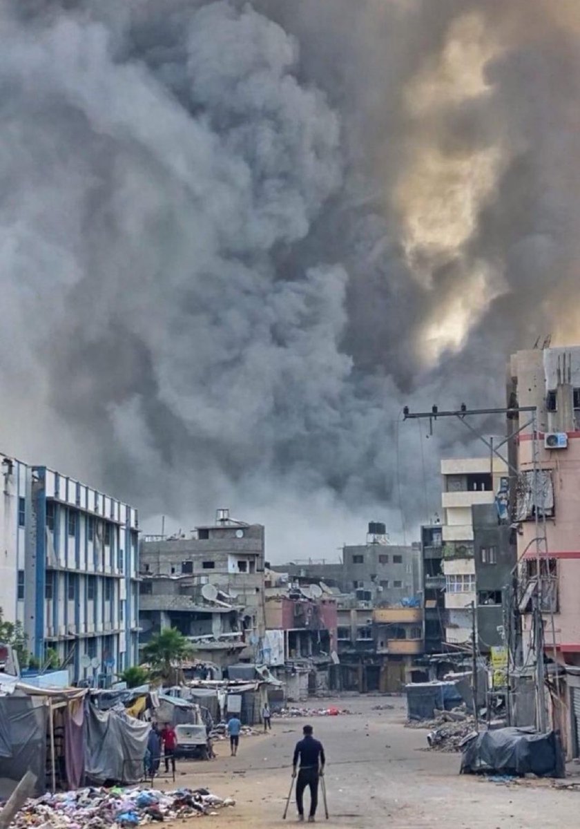 Bu korku bir filimden çekilen bir kare değil, burası soykırıma maruz kalan Gazze..!!

- Gazze'yi konuşmaktan vazgeçmeyin katliamlar devam ediyor..