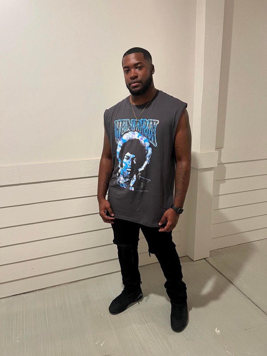 ★ ★ ★ ★ ★ tweet media