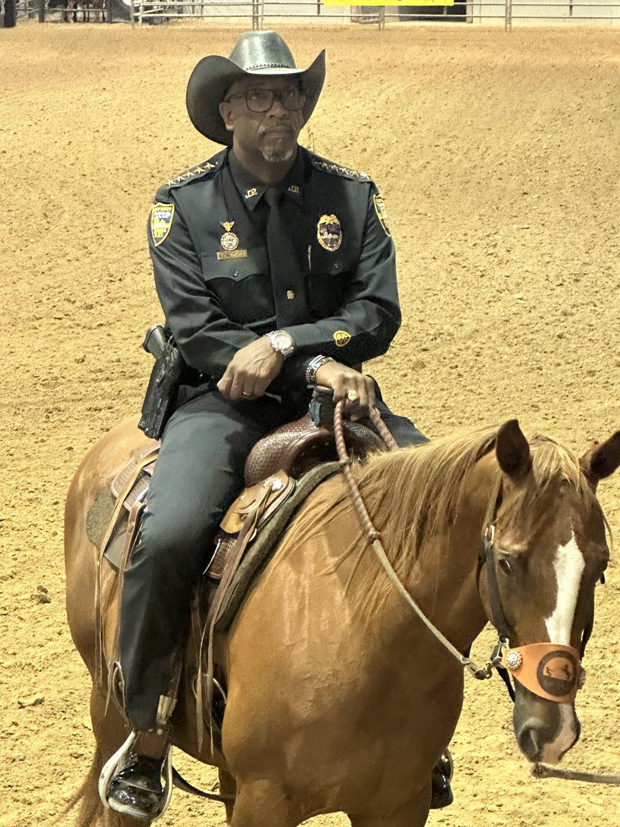 szonajaxfop's tweet image. My sheriff is better than your sheriff