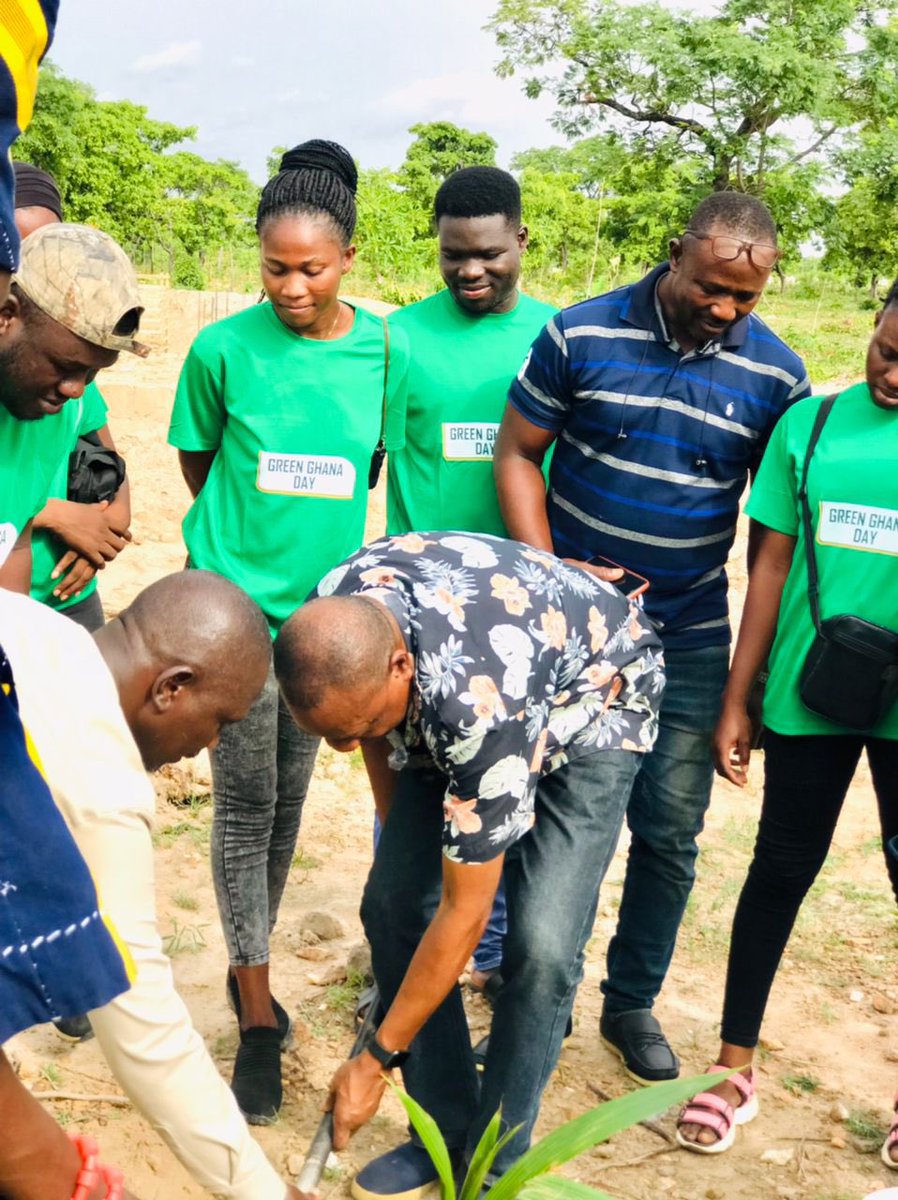 radio99_7's tweet photo. Dr. Rashid Pelpuo, MP for Wa Central, celebrates Green Ghana Day by planting a coconut tree at Bahass New Mental Home in Guli. He pledges 200 bags of cement to support the mental home's construction &amp; urges youth to prioritize tree conservation. #GreenGhanaDay @rashpelp https://t.co/zrm2YDQMfo
