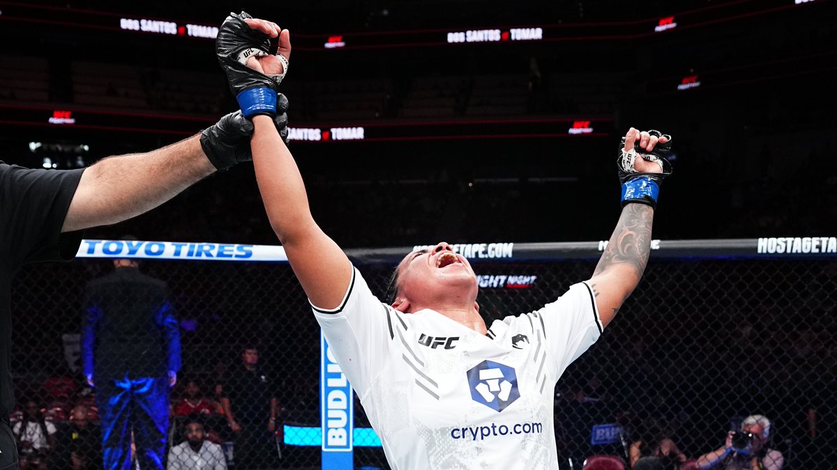ufc's tweet photo. Puja Tomar made history last night as the first fighter from India to earn a victory in the UFC! 👏🇮🇳

#UFCLouisville https://t.co/kPg4tLHXYn