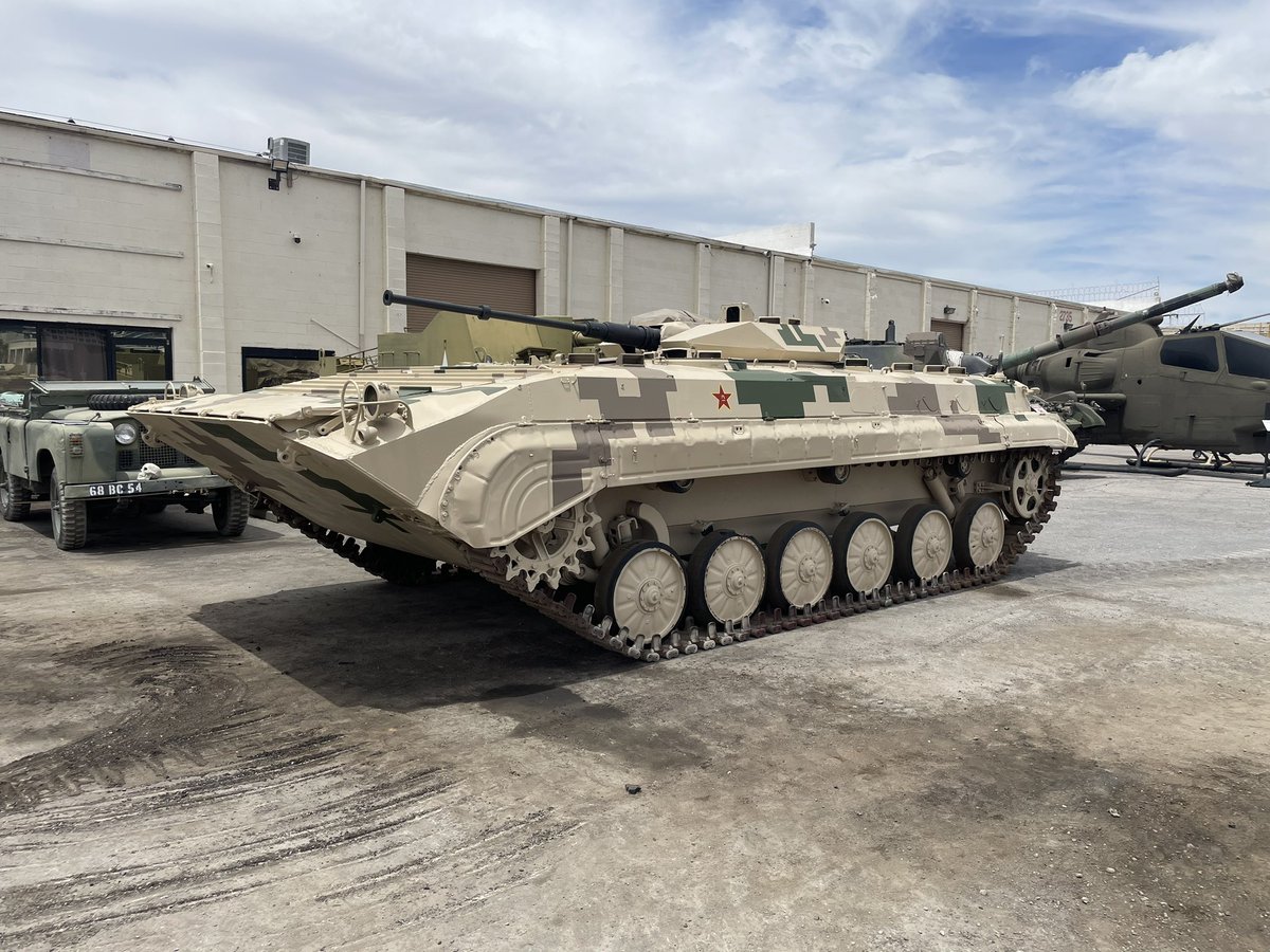 BFVegas's tweet photo. Out here in Vegas living that ZBD-86 digital camo life #ZBD86 #Type86 #GobiFlage #CCP https://t.co/ZUMBAowvYw
