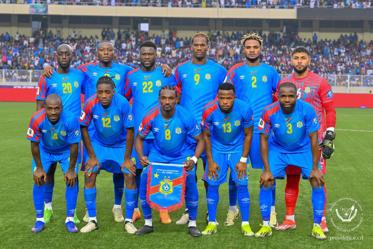 BunkuluYves's tweet photo. Félicitations à nos Léopards pour cette victoire méritée. Merci au PR05 @fatshi13_ pour ce soutien de taille à notre équipe nationale @Presidence_RDC @PrimatureRDC  @MinSport_Loisir @FecofaRdc @DidierBudimbu @francois_kabulo @serge_nkonde @CimbumbuDenis https://t.co/xc9y6Pf7ZL