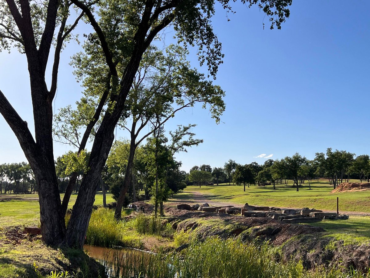 Around Edmond: Monday sees City Council vote for or against the final agreement over the Uncommon Ground Art Park. Heard on Hurd to celebrate Stars this Saturday. Shop Edmond this week at these boutiques! edmondactive.com/around-edmond-…