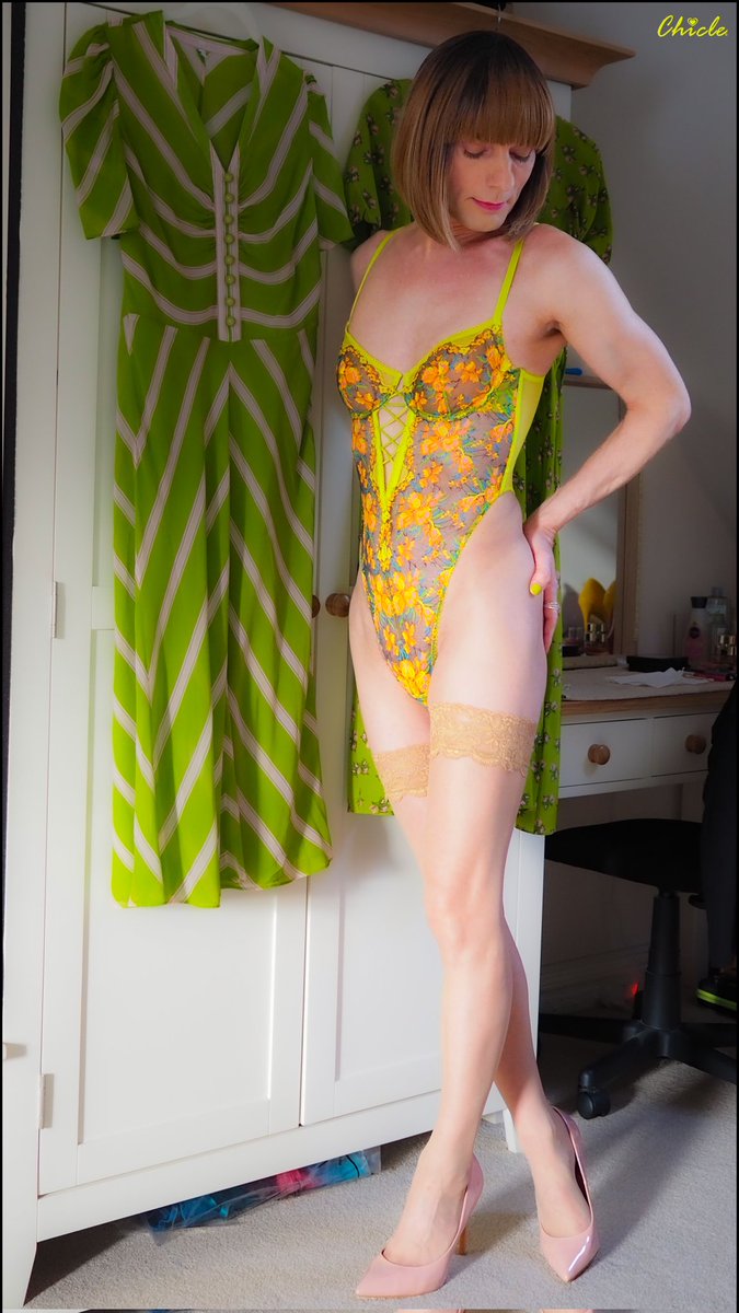 I do love a little bit of sexy lingerie..! Especially this lovely little  item from #SavageXFenty  #genderfluud #transisbeautiful #transgender