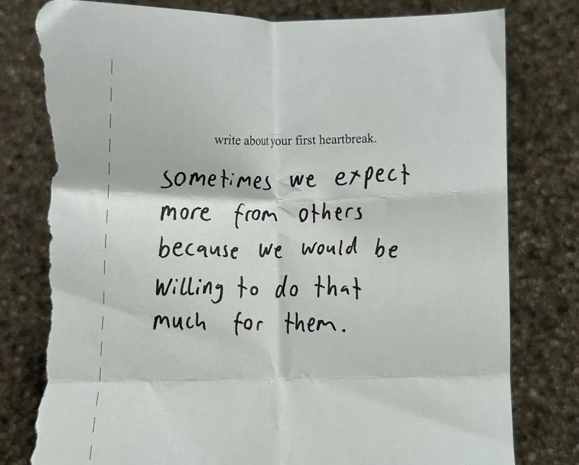 TeenagerBook's tweet image. Sometimes