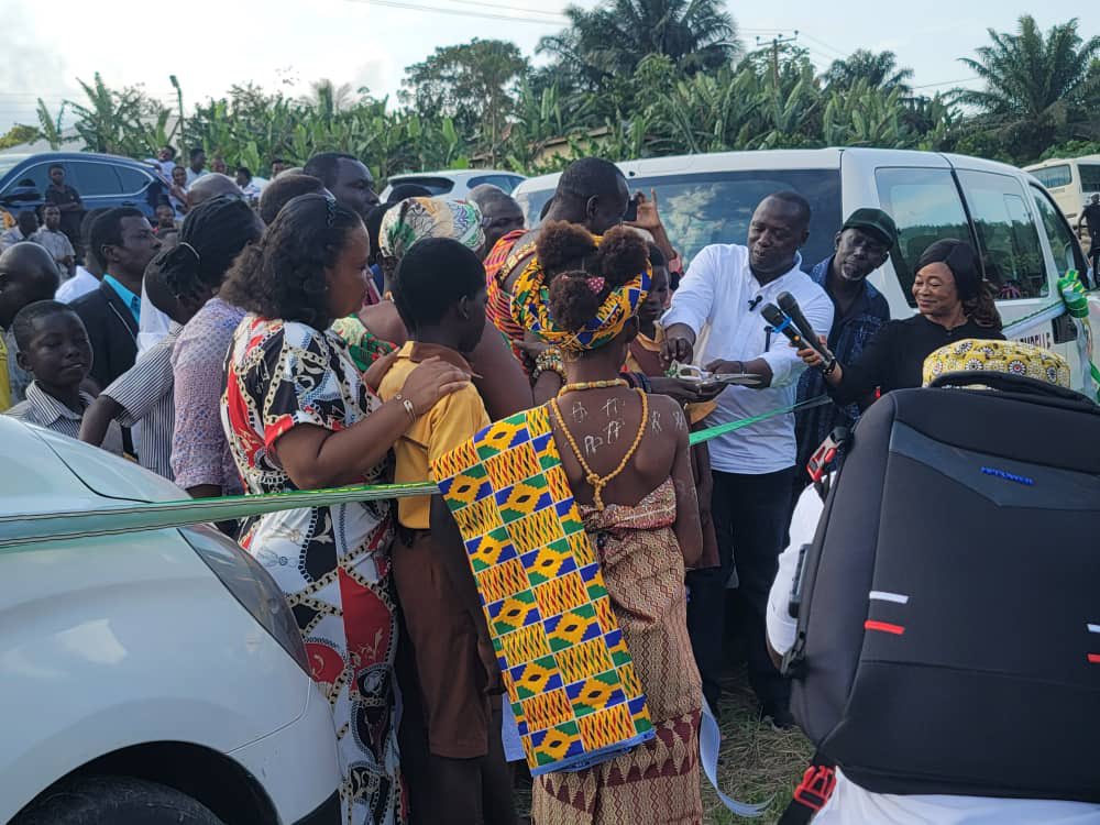 ArmahKofiBuah's tweet photo. Yesterday, I launched the first phase of the Ellembelle School Bus Initiative by donating a  bus to the Nyamebekyere electoral area schools with the core objective of improving education access and quality in the underprivileged areas within the Ellembelle district.

In the past, students from hard-to-reach areas within this enclave had to endure the inconvenience of walking long distances to school.

With the introduction of this initiative, students will be transported to their respective schools every single day at no cost, ensuring they arrive on time and ready to learn.

I am confident that this initiative will significantly promote student punctuality, enhance their overall academic performance, and create a more comfortable learning environment for them.