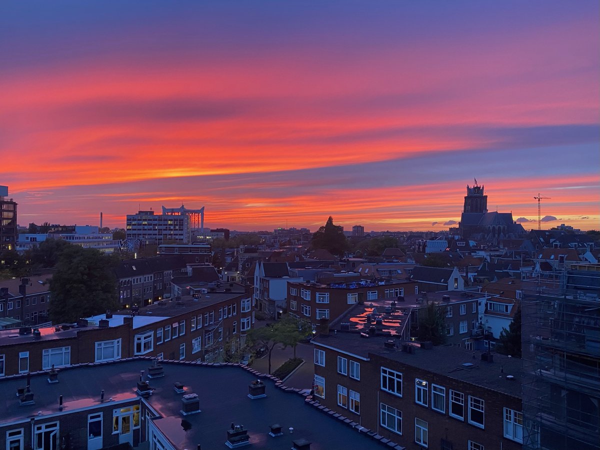 De voorlopige uitslag van de Europees Parlementsverkiezing is bekend. In totaal hebben 36.901 Dordtenaren gestemd. Bedankt voor je stem! 
 
Bekijk de uitslag op de website: dordrecht.nl/verkiezingen
 
📸: Ger Heimans