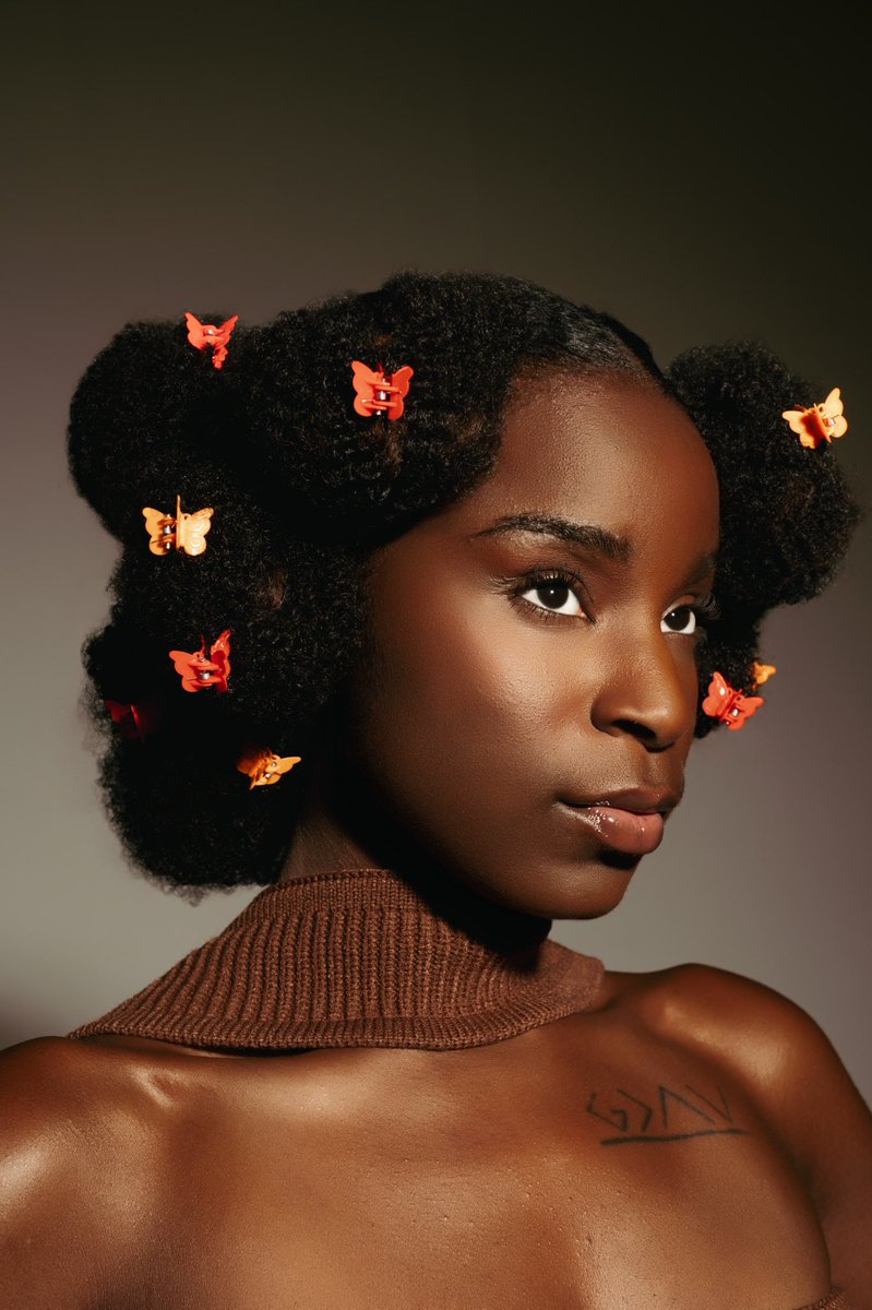 modelmeash's tweet image. Which set should i post first?