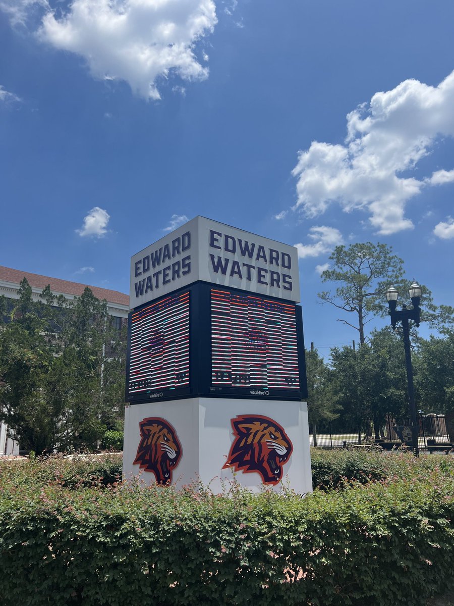 MzKing80's tweet photo. What a weekend! Once a gain our Xinos and Kudos of the Gamma Psi Chapter shined! #conquers #hbcu @Nspdksorority https://t.co/2g98tdTpij