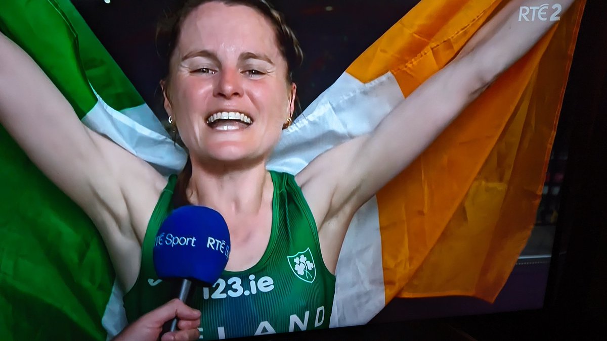 "I didn't grow up playing Camogie to get boxed in."  Ciara Mageean; Legend. Inspiration. Role Model. 💚<a href="/ciaramageean/">Ciara Mageean</a>  <a href="/RTEsport/">RTÉ Sport</a> <a href="/irishathletics/">Athletics Ireland</a> <a href="/EuroAthletics/">European Athletics</a>