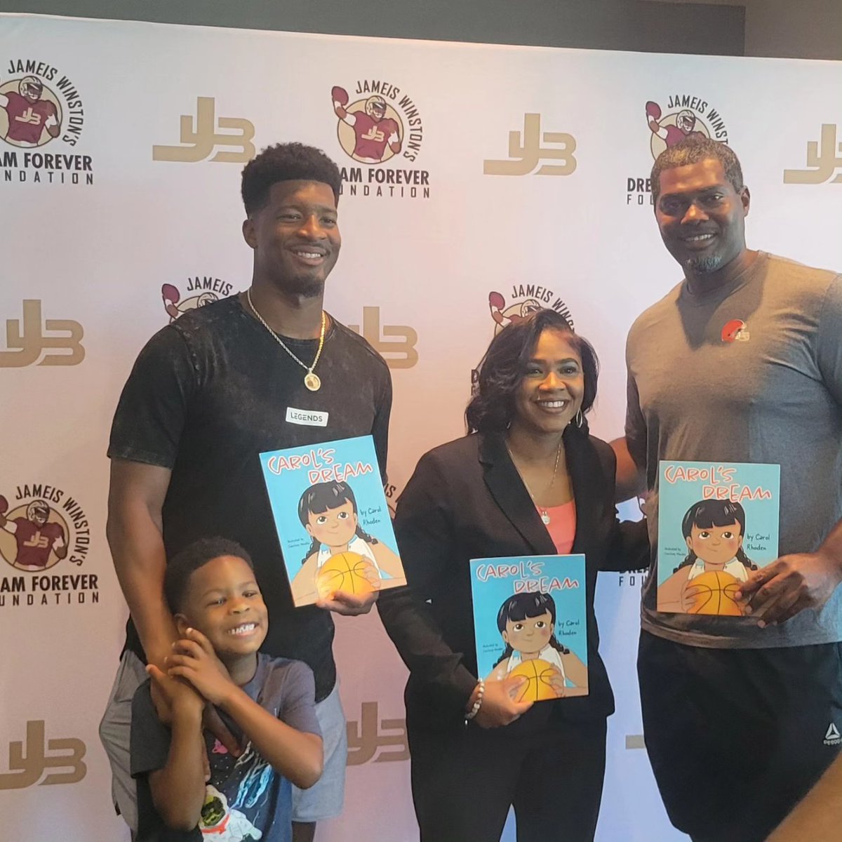 2_hoop's tweet photo. I had a blast sharing my story! https://t.co/i2n2bHwblW