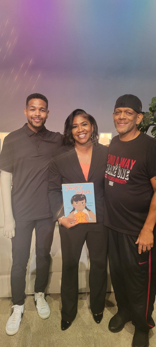 2_hoop's tweet photo. I had a blast sharing my story! https://t.co/i2n2bHwblW