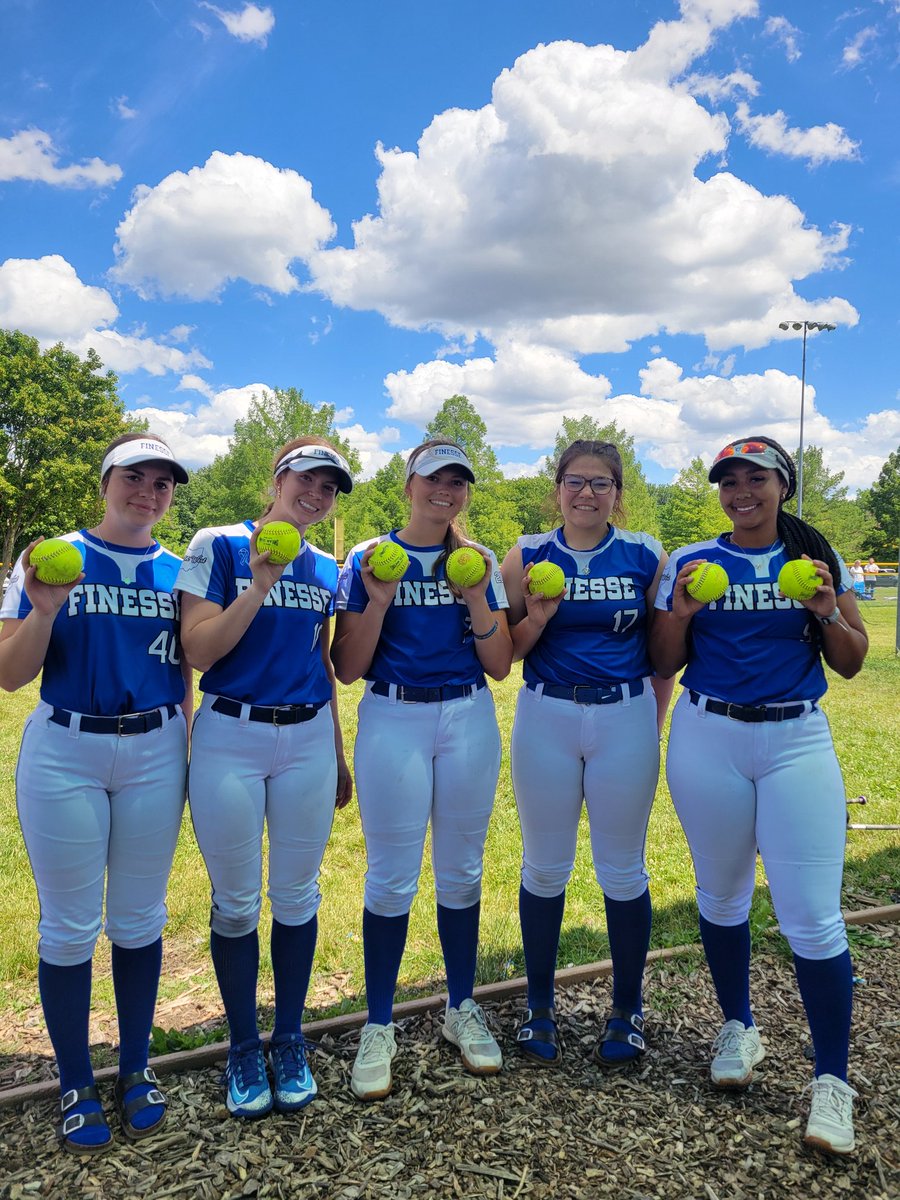 FinesseSchwader's tweet photo. A total of 18 home runs so far this season. Very proud of these girls!
@whitni_enis : 3💣
@Cara_2026 : 5💣
@kyraholmes_18 : 3💣
@PetraDissett : 3💣
@chloecrumm17 : 1💣
@NatalieRobbins_ : 1💣
@keelir2025 : 1💣 https://t.co/CdaNG9wbIy