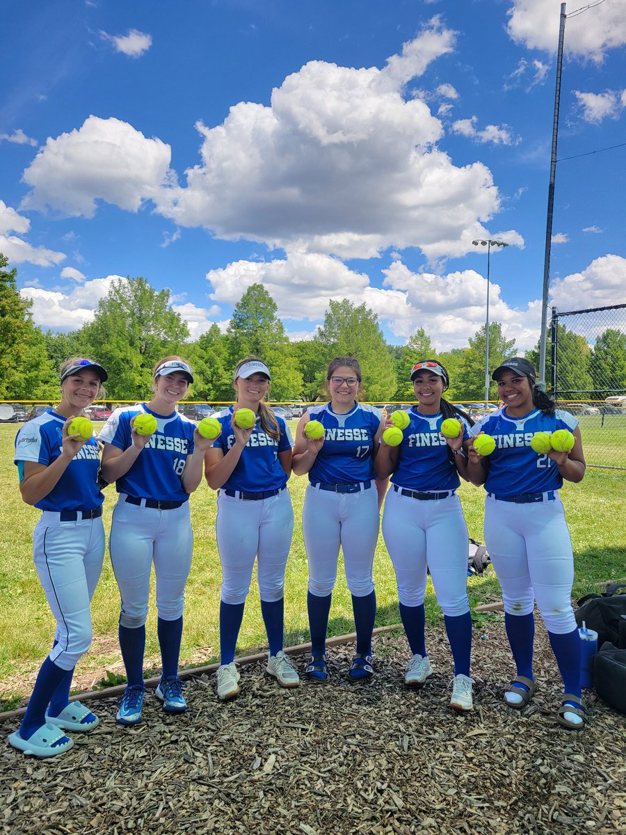 FinesseSchwader's tweet photo. A total of 18 home runs so far this season. Very proud of these girls!
@whitni_enis : 3💣
@Cara_2026 : 5💣
@kyraholmes_18 : 3💣
@PetraDissett : 3💣
@chloecrumm17 : 1💣
@NatalieRobbins_ : 1💣
@keelir2025 : 1💣 https://t.co/CdaNG9wbIy