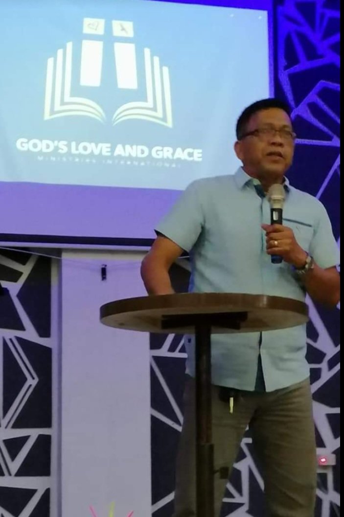 yapronald45's tweet photo. Daddy MC, pastor na malibog. https://t.co/TDwniIvJf9